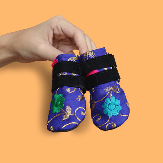 Blue silk jutti for dogs