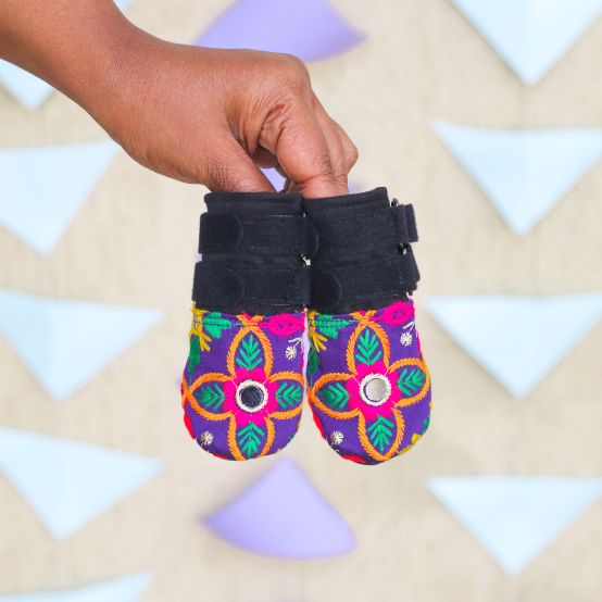 Embroidered ethnic shoes for dogs
